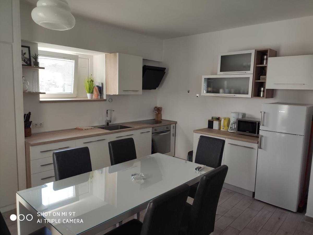 Apartment Sandra Vodice Exterior photo